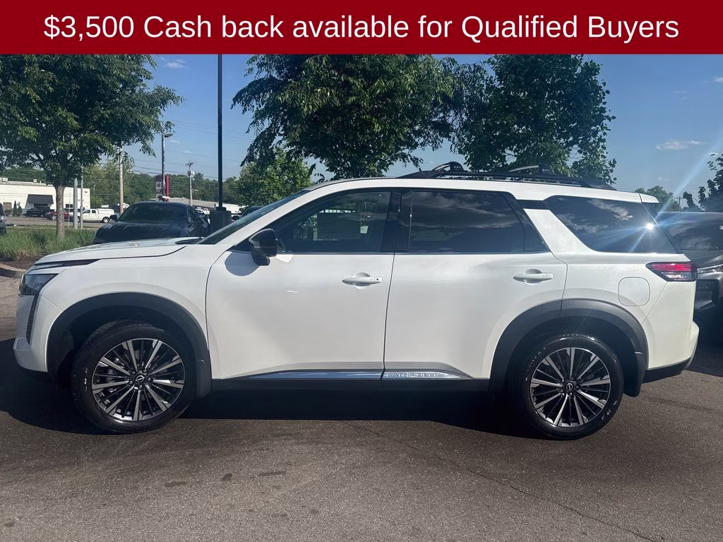 2026 Everest White Pearl Tricoat Nissan Pathfinder Platinum FWD SUV