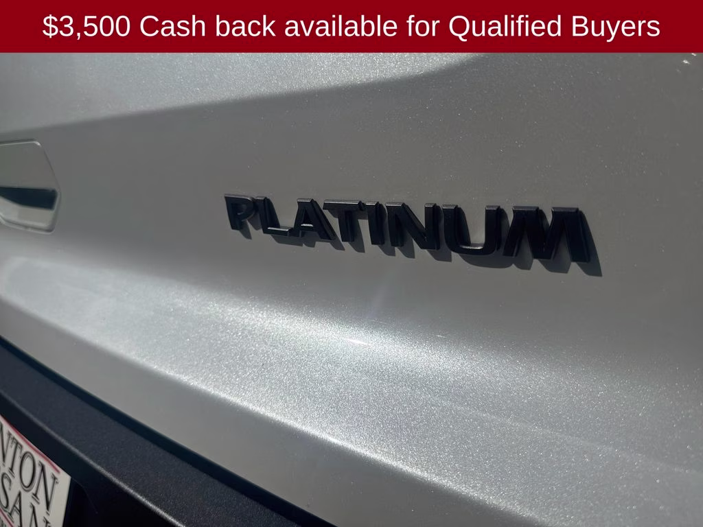 2026 Everest White Pearl Tricoat Nissan Pathfinder Platinum FWD SUV