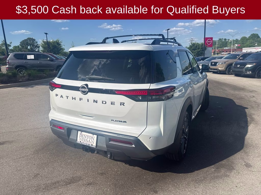 2026 Everest White Pearl Tricoat Nissan Pathfinder Platinum FWD SUV