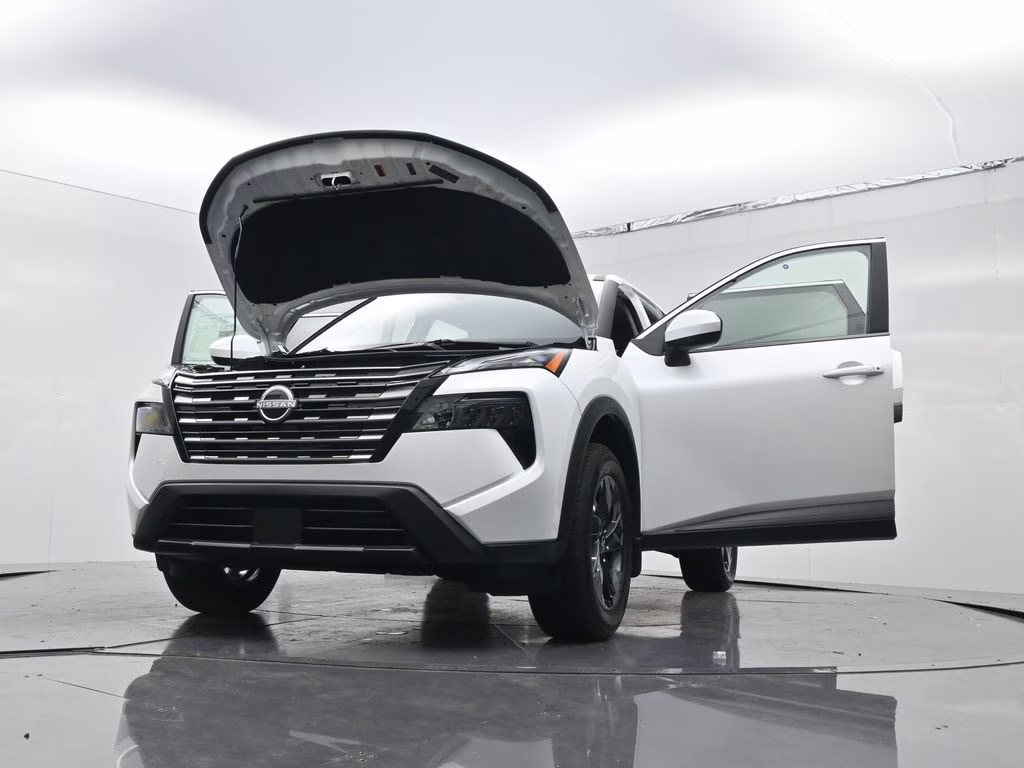 2026 Everest White Pearl Tricoat Nissan Rogue SV FWD SUV