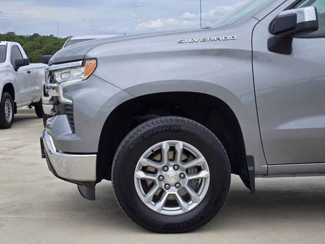 2024 Sterling Gray Metallic Chevrolet Silverado 1500 LT 4X4 Truck