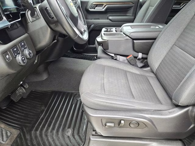 2024 Sterling Gray Metallic Chevrolet Silverado 1500 LT 4X4 Truck