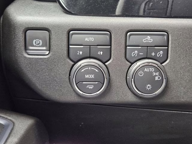 2024 Sterling Gray Metallic Chevrolet Silverado 1500 LT 4X4 Truck