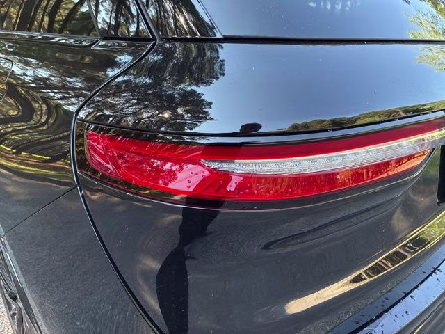 2025 Infinite Black Metallic Clearcoat Lincoln Corsair Reserve AWD SUV