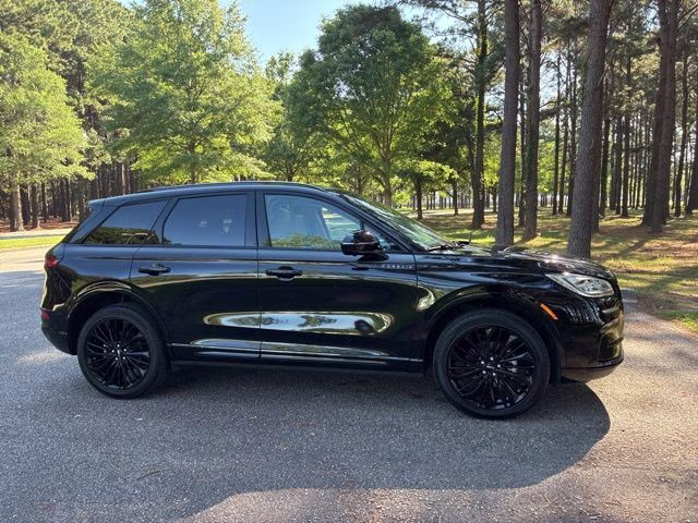 2025 Infinite Black Metallic Clearcoat Lincoln Corsair Reserve AWD SUV