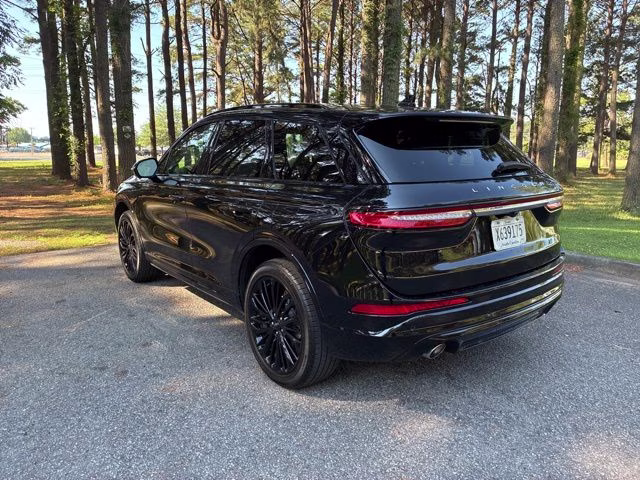 2025 Infinite Black Metallic Clearcoat Lincoln Corsair Reserve AWD SUV