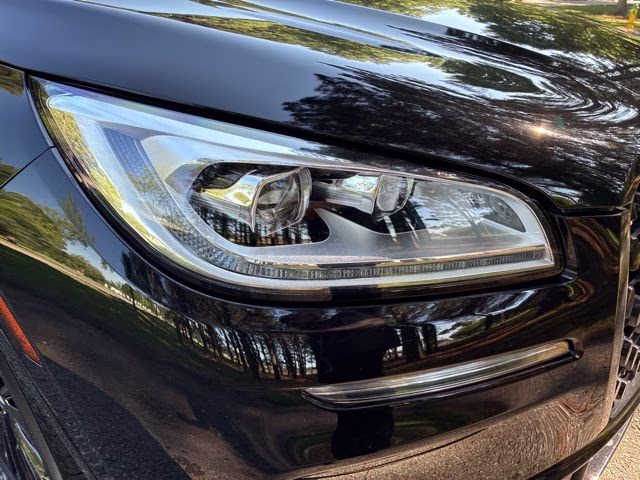 2025 Infinite Black Metallic Clearcoat Lincoln Corsair Reserve AWD SUV