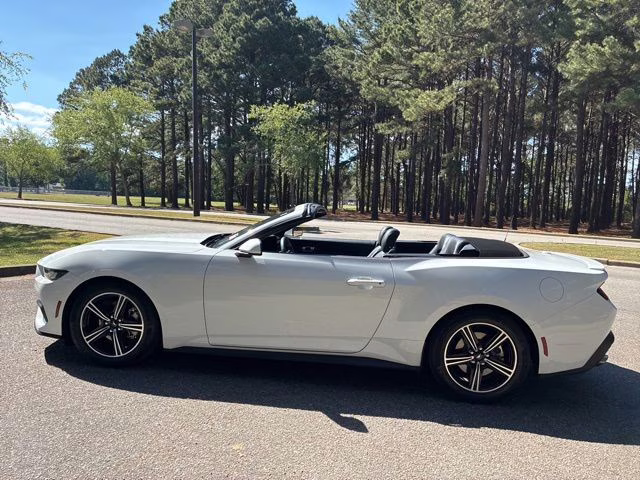 2025 Oxford White Ford Mustang EcoBoost Premium RWD Convertible
