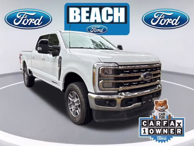 2024 Oxford White Ford Super Duty F-250 SRW Lariat 4X4 Truck