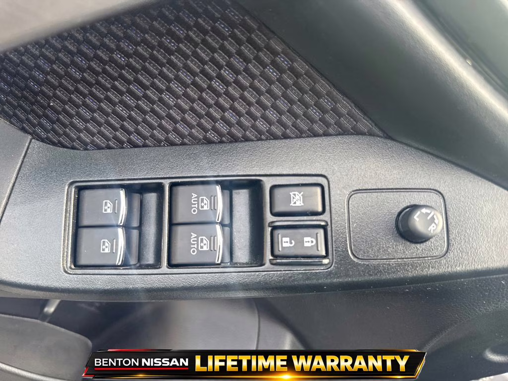 2017 Ice Silver Metallic Subaru Forester 2.5i Premium AWD SUV