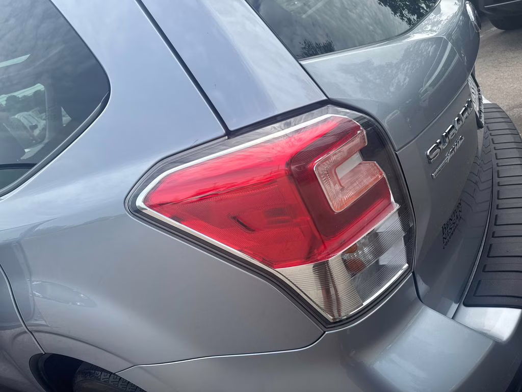 2017 Ice Silver Metallic Subaru Forester 2.5i Premium AWD SUV