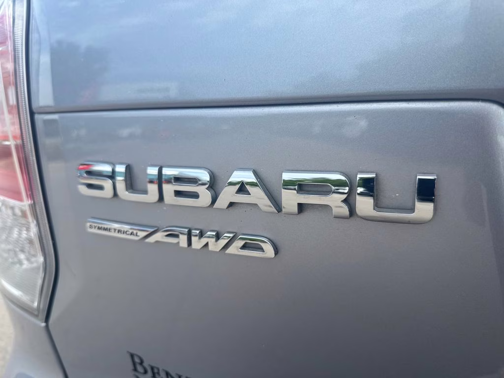 2017 Ice Silver Metallic Subaru Forester 2.5i Premium AWD SUV