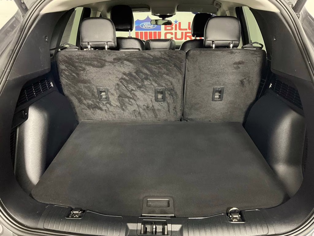2022 Gray Metallic Ford Escape Hybrid SE FWD SUV