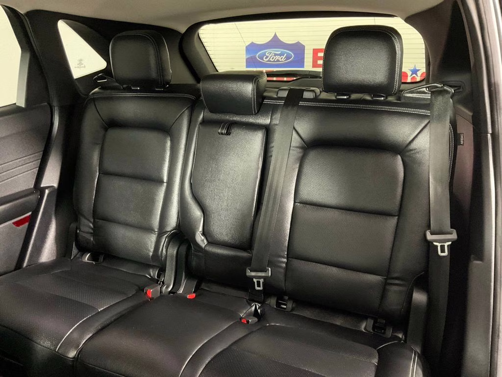 2022 Gray Metallic Ford Escape Hybrid SE FWD SUV