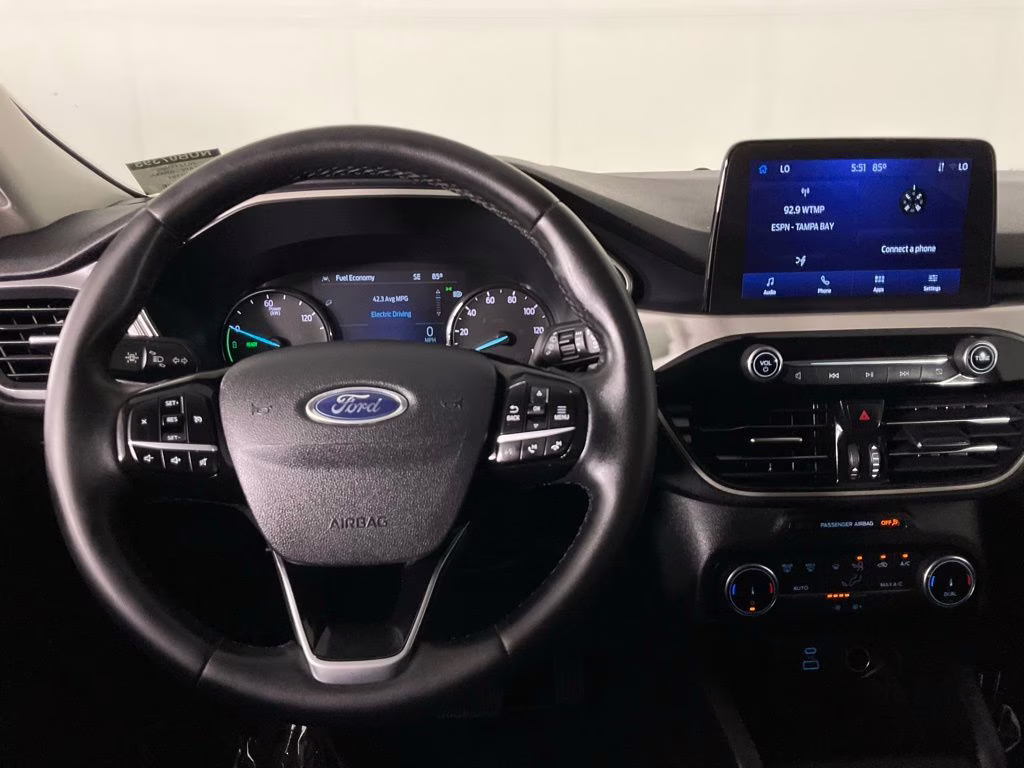 2022 Gray Metallic Ford Escape Hybrid SE FWD SUV