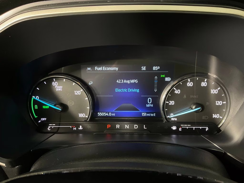 2022 Gray Metallic Ford Escape Hybrid SE FWD SUV