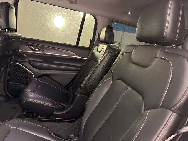 2022 Baltic Gray Metallic Clearcoat Jeep Grand Cherokee L Limited RWD SUV