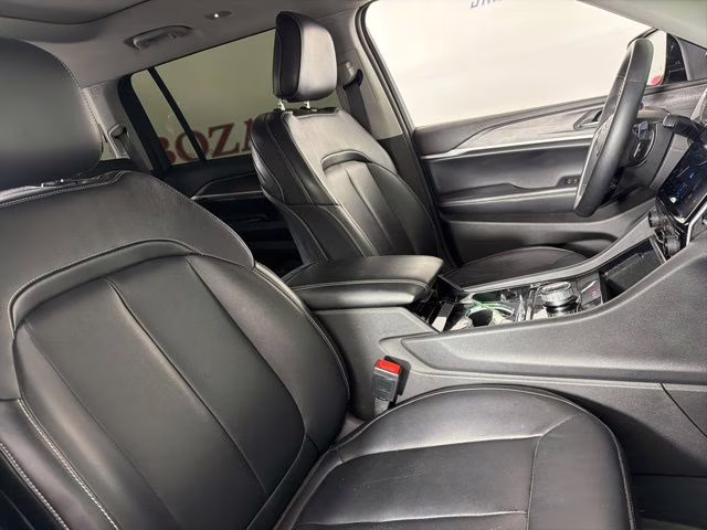 2022 Baltic Gray Metallic Clearcoat Jeep Grand Cherokee L Limited RWD SUV