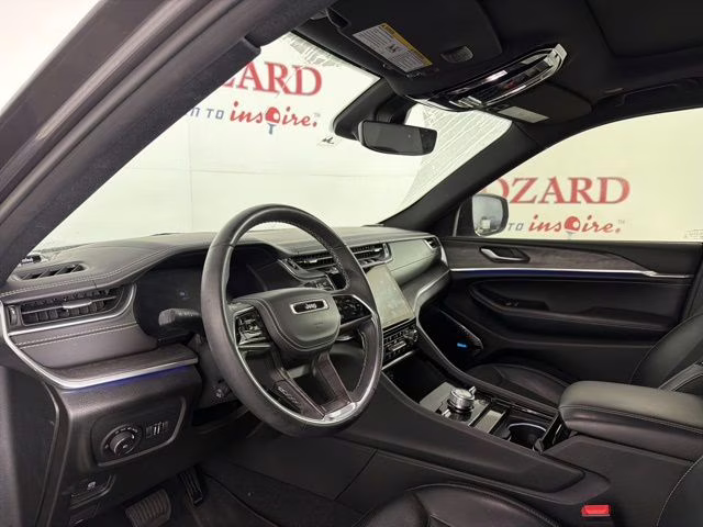 2022 Baltic Gray Metallic Clearcoat Jeep Grand Cherokee L Overland 4X4 SUV