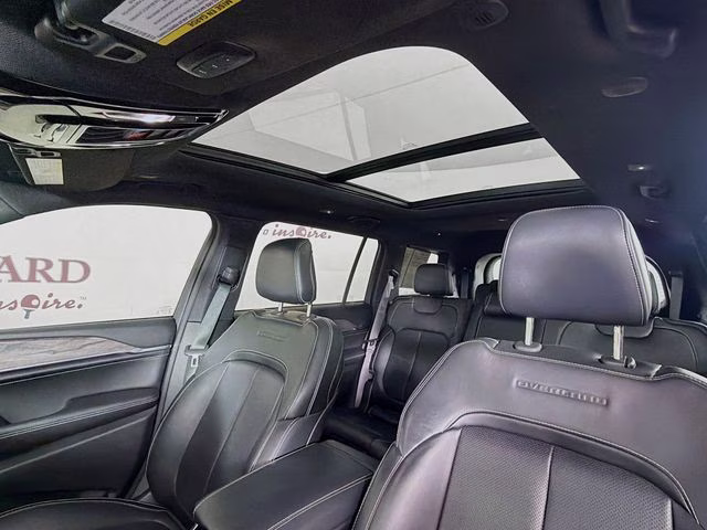 2022 Baltic Gray Metallic Clearcoat Jeep Grand Cherokee L Overland 4X4 SUV