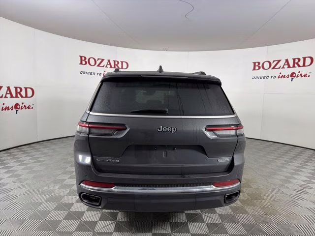 2022 Baltic Gray Metallic Clearcoat Jeep Grand Cherokee L Overland 4X4 SUV