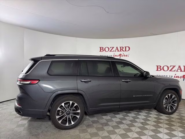 2022 Baltic Gray Metallic Clearcoat Jeep Grand Cherokee L Overland 4X4 SUV