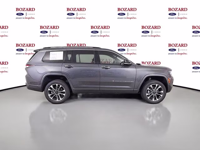 2022 Baltic Gray Metallic Clearcoat Jeep Grand Cherokee L Overland 4X4 SUV