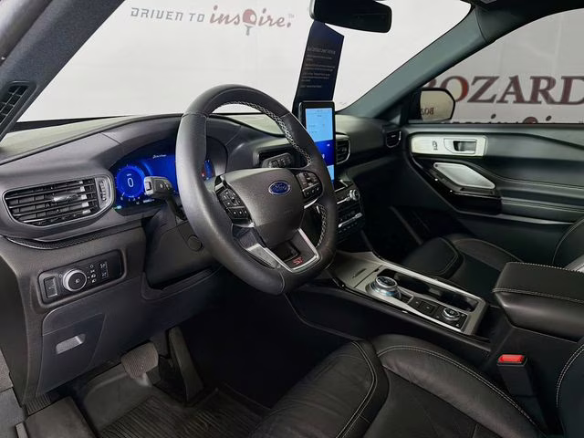 2023 Gray Metallic Ford Explorer ST 4X4 SUV