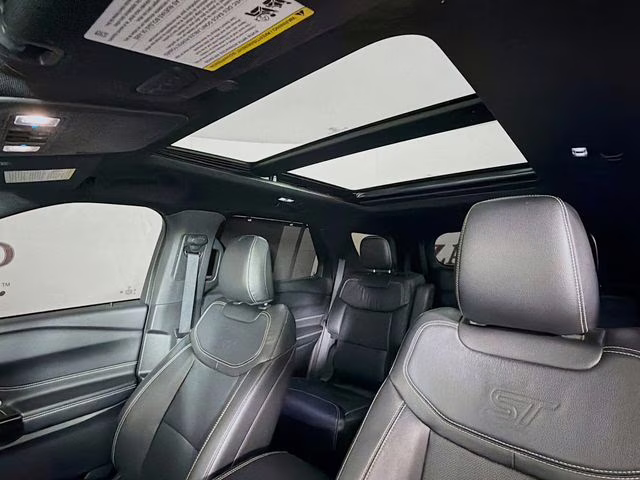2023 Gray Metallic Ford Explorer ST 4X4 SUV