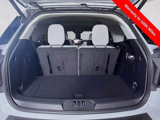 2025 White Metallic Ford Explorer Active RWD SUV