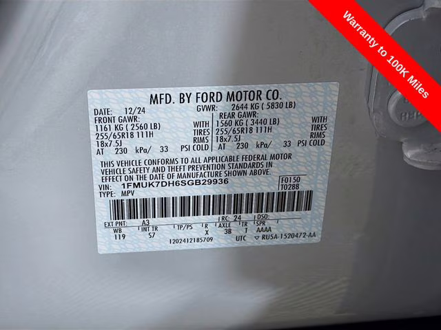2025 White Metallic Ford Explorer Active RWD SUV
