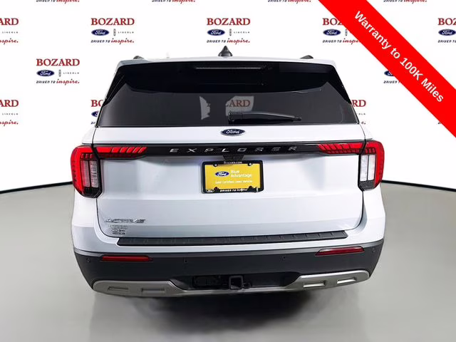 2025 White Metallic Ford Explorer Active RWD SUV