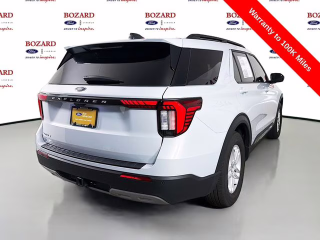 2025 White Metallic Ford Explorer Active RWD SUV