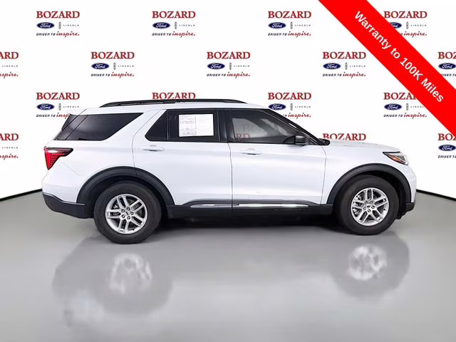 2025 White Metallic Ford Explorer Active RWD SUV