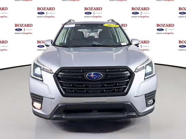 2023 Ice Silver Metallic Subaru Forester Premium AWD SUV