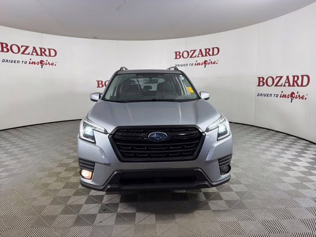 2023 Ice Silver Metallic Subaru Forester Premium AWD SUV