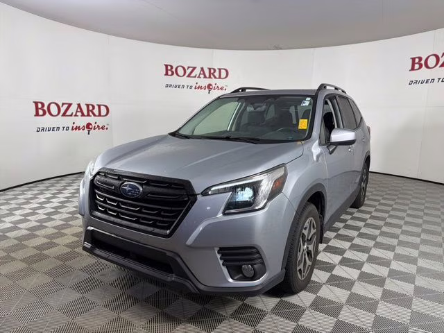 2023 Ice Silver Metallic Subaru Forester Premium AWD SUV