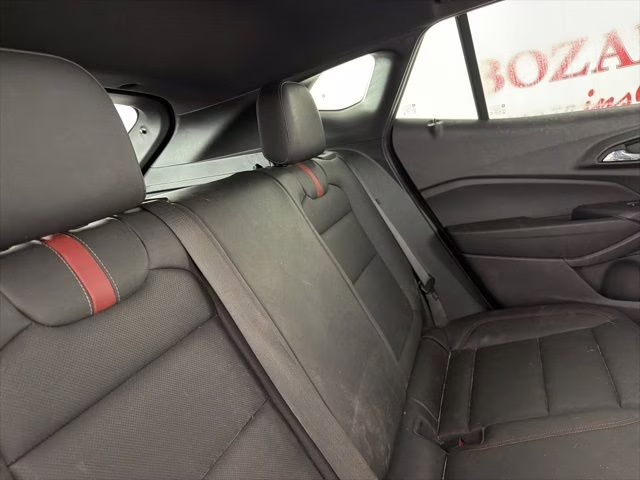 2024 Sterling Gray Metallic Chevrolet Trax 2RS FWD SUV