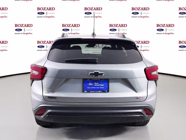 2024 Sterling Gray Metallic Chevrolet Trax 2RS FWD SUV