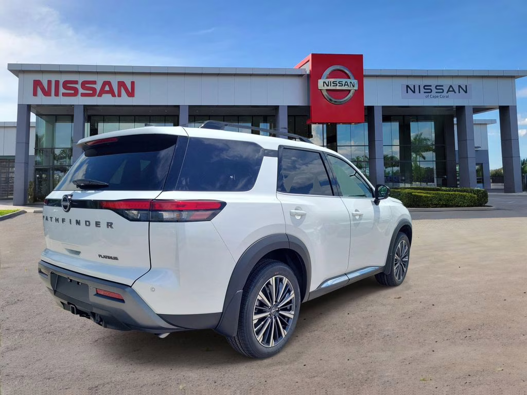 2026 Everest White Pearl Tricoat Nissan Pathfinder Platinum FWD SUV