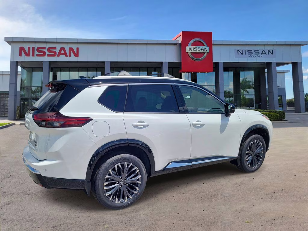 2026 Everest White Pearl/Super Black Nissan Rogue Platinum AWD SUV