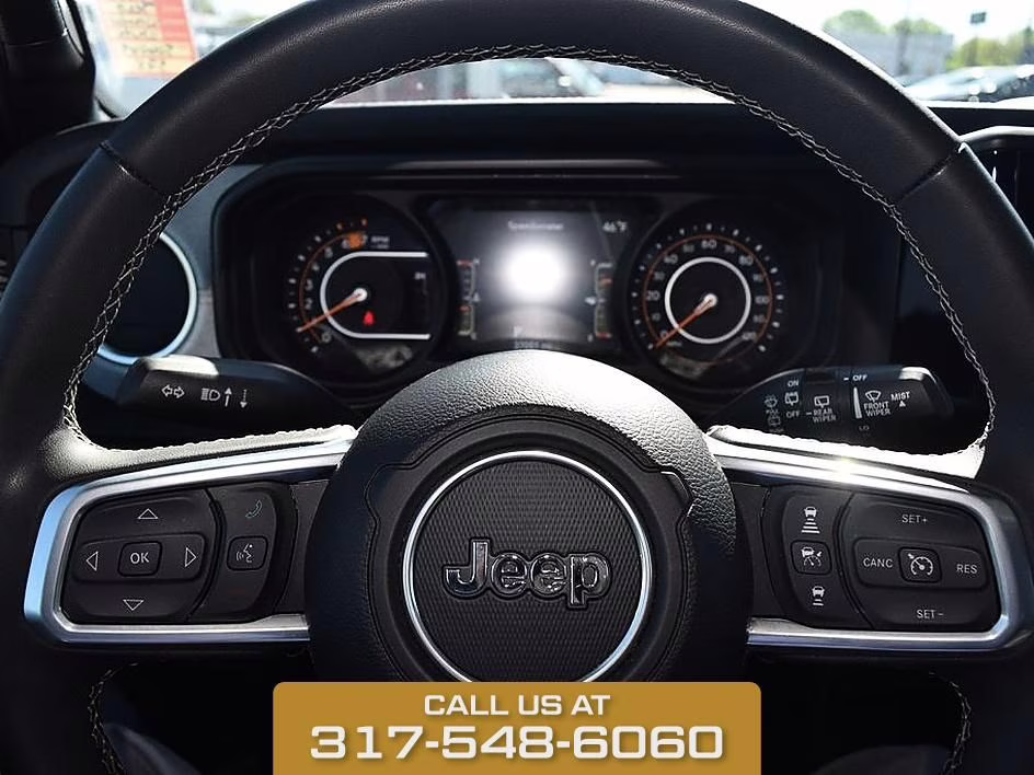 2025 Bright White Clearcoat Jeep Wrangler Sahara 4X4 SUV