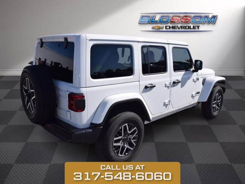 2025 Bright White Clearcoat Jeep Wrangler Sahara 4X4 SUV