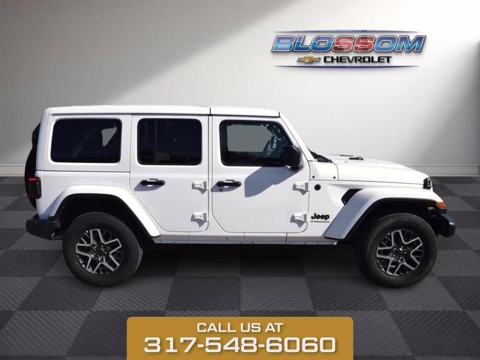 2025 Bright White Clearcoat Jeep Wrangler Sahara 4X4 SUV