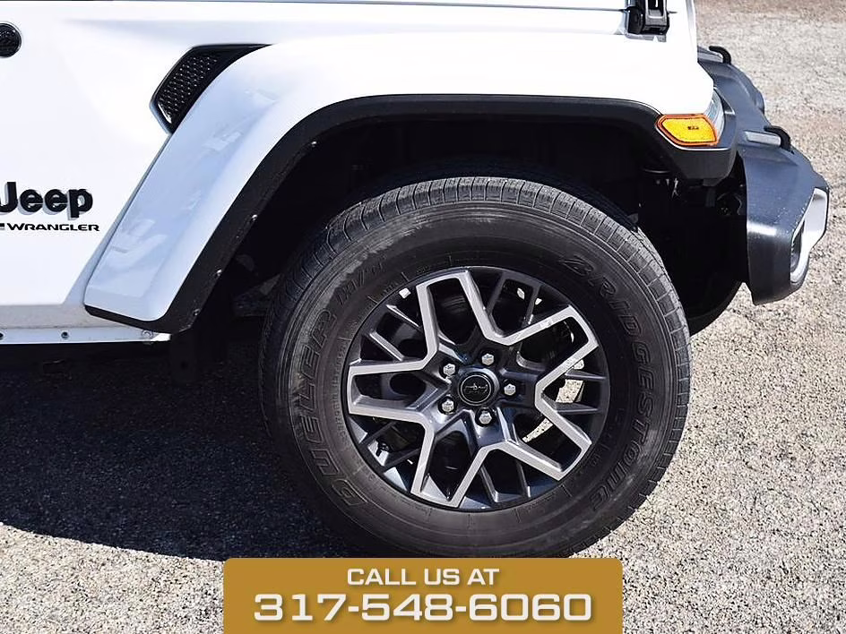 2025 Bright White Clearcoat Jeep Wrangler Sahara 4X4 SUV