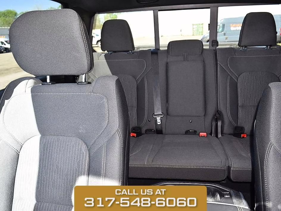 2023 Patriot Blue Pearlcoat Ram 1500 Big Horn/Lone Star 4X4 Truck