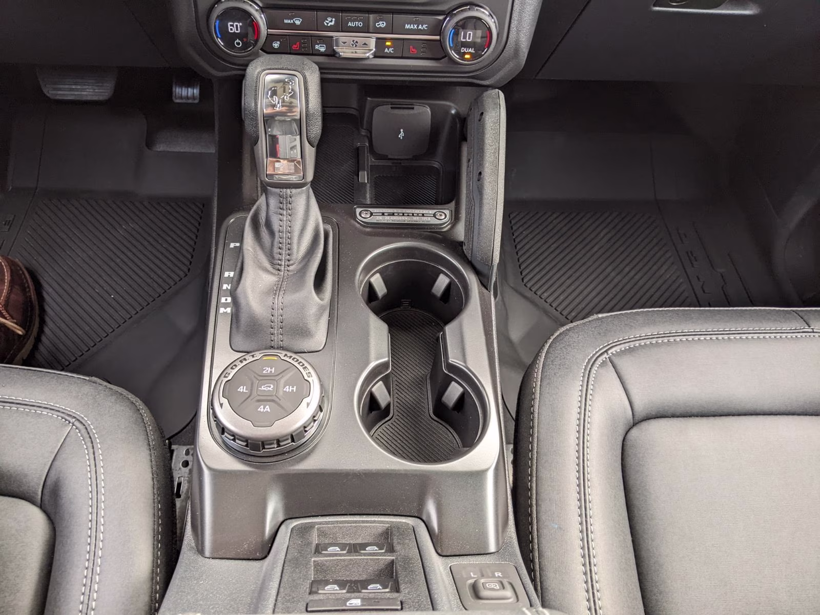 2026 Desert Sand Ford Bronco Badlands 4X4 SUV