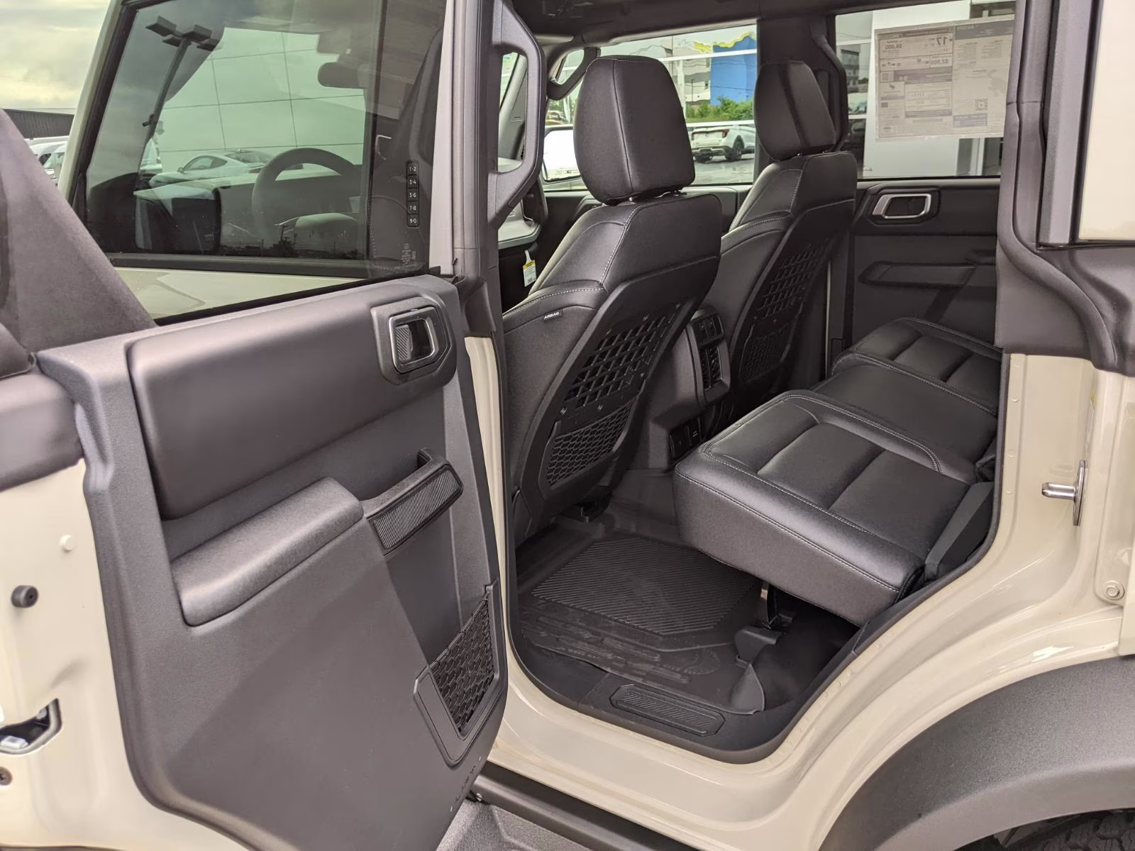 2026 Desert Sand Ford Bronco Badlands 4X4 SUV