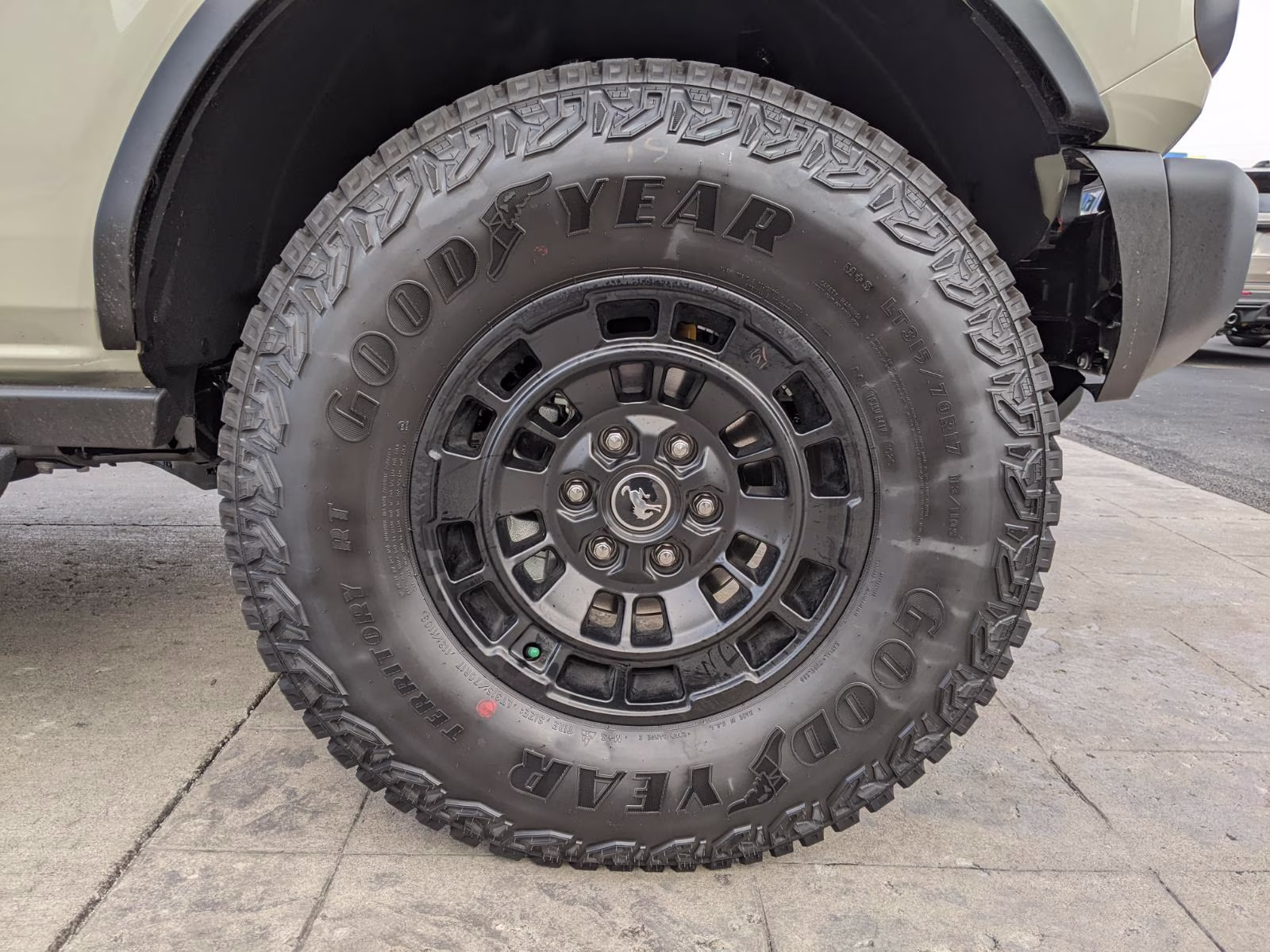 2026 Desert Sand Ford Bronco Badlands 4X4 SUV