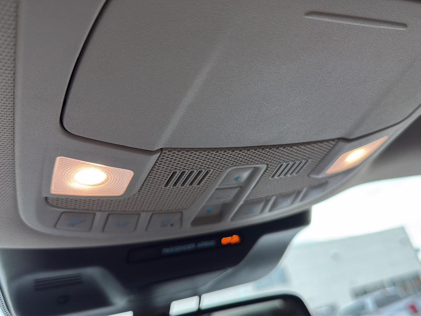 2023 Star White Metallic Tri-Coat Ford Expedition Platinum 4X4 SUV